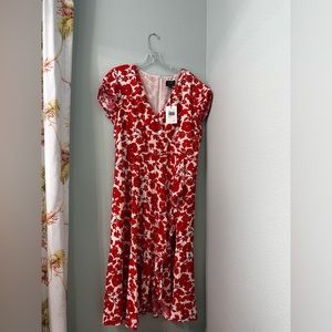 NWT Nordstrom BARDOT T-length orange/red floral